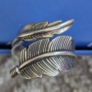 Joe Delgarito Sterling Silver Vintage Navajo Adjust Size 8 Feather Ring Signed